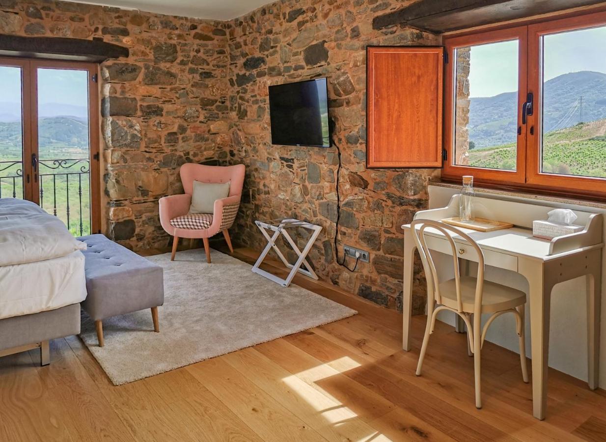 Boutique Finca Esencial Villafranca Del Bierzo Exterior foto